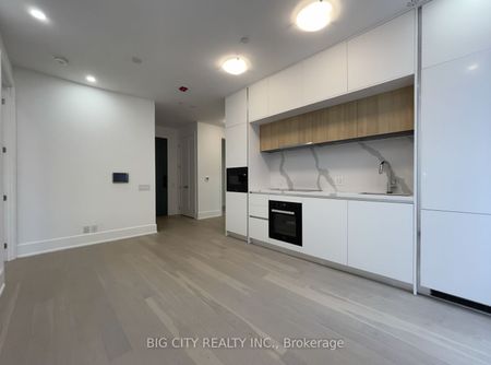 For Lease - 800 Broadview Avenue Unit# 102, Toronto, Ontario - Photo 5