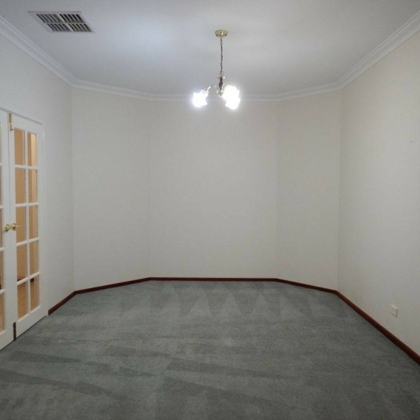 Spacious Living in Mount Pleasant - Photo 1