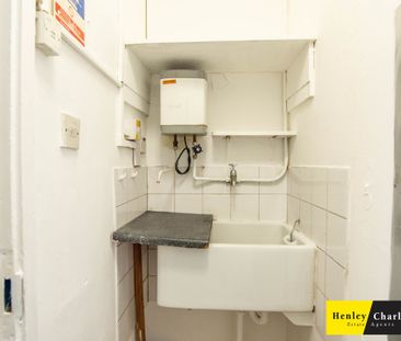 1 Bedroom For Rent - Photo 2