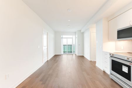 For Lease - 38 Annie Craig Drive Unit# PH404, Toronto, Ontario - Photo 2