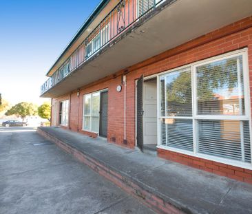 One-bedroom Ground Floor Apartment in a Great Location! - Photo 1
