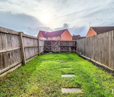 2 bedroom terraced house to rent - Photo 4