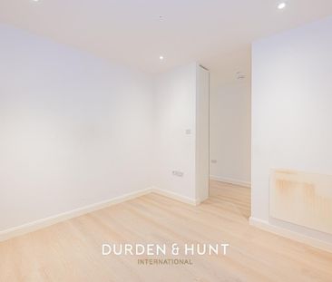 High Street, Hornchurch - Photo 1