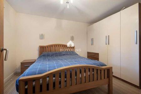 Black Batts Barn, Colne Engaine, CO6 - Photo 3