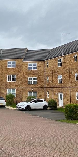 2 bedroom flat to rent - Photo 1