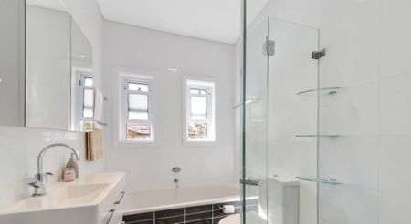 17 Gailes Street, Sutherland NSW 2232 - House For Rent | Domain - Photo 5