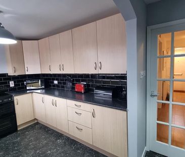 2 bedroom semi-detached house to rent - Photo 1