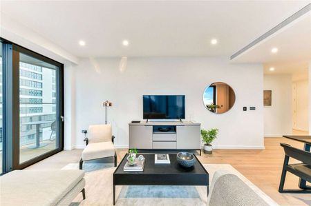 Apartment in 10 George Street, luxury waterside commute-free living and 6,000 sq ft of enviable amenities space. High speed Virgin media broadband included. - Photo 4
