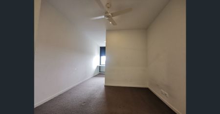 Stylish & Secure 1-Bedroom Apartment in Glen Waverley - Photo 4