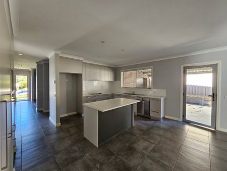 9 Latrobe Court, Wodonga VIC 3690 - House For Rent | Domain - Photo 5