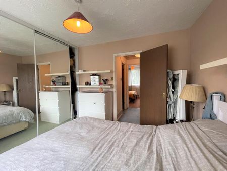 2 bedroom terraced house to rent - Photo 4