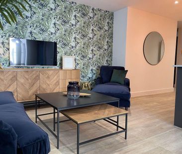 1 bedroom in a house share to rent - Photo 2