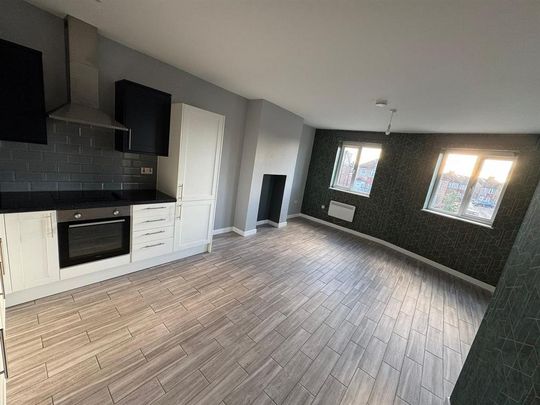 1 bedroom flat to rent - Photo 1