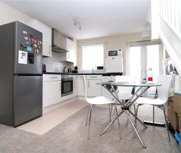 1 bedroom end of terrace house to rent - Photo 2
