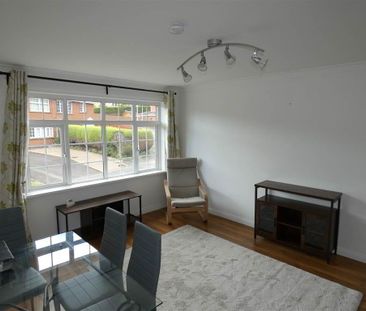 36b Dundonald Heights, Dundonald, Belfast, BT16 1XL - Photo 3