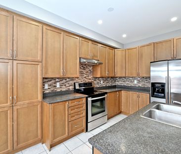 For Lease - 41 Big Hill Crescent, Vaughan, Ontario - Photo 3