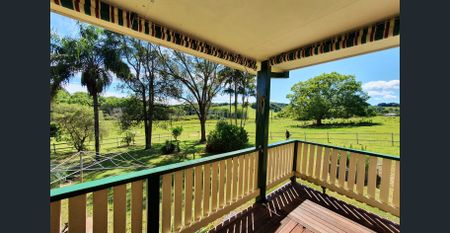 Country Living with A View - Photo 3