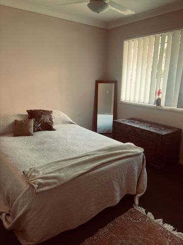 Furnished room for rent - Photo 3