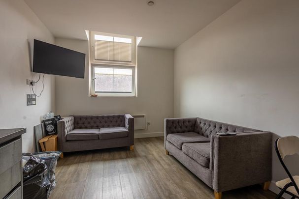 Studio to rent - Photo 1