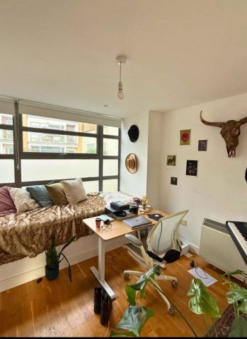 3 Bed Maisonette, Tanners Yard, E2 - Photo 5