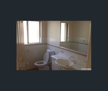 Neat unit in sought after Location! - Photo 6