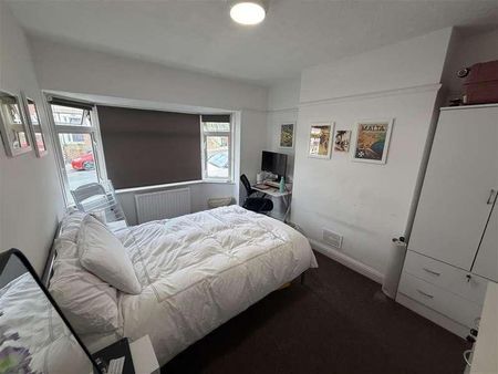 Carlyle Avenue, Brighton, BN2 - Photo 5