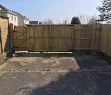 4 bedroom terraced house to rent - Photo 5