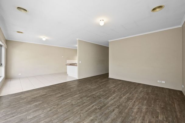 720 Talbot Street South, Redan - Photo 1