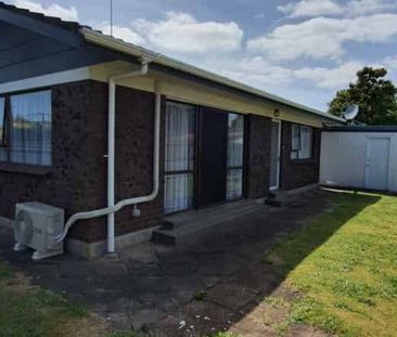 Great Location - Photo 2