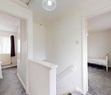 3 bedroom terraced house to rent - Photo 6