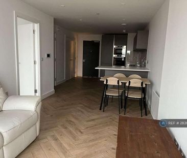 1 bedroom flat to rent - Photo 2