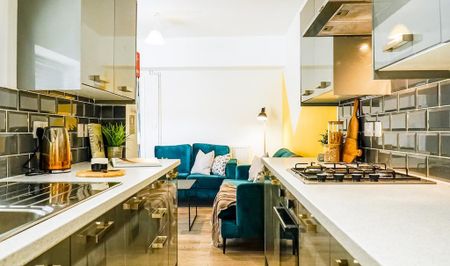 6 bedroom house to rent - Photo 3