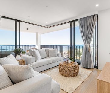 Luxury Coastal Living in the Heart of Mermaid Beach - Photo 4