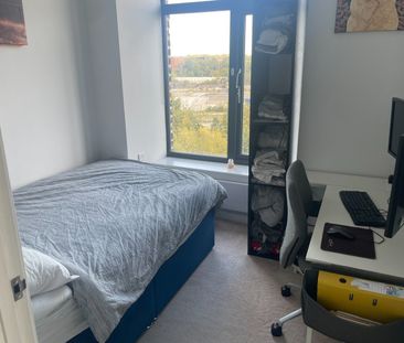 Room in a Shared Flat, Block F, LS10 - Photo 5