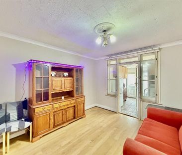 4 bedroom terraced house to rent - Photo 1