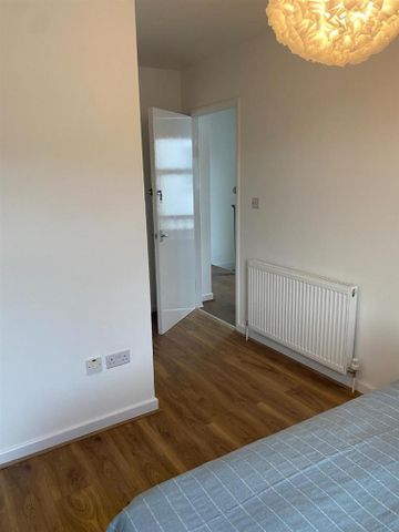 4 bedroom house share to rent - Photo 2