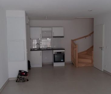 T4 AVEC TERRASSE, JARDIN ET PARKING - Photo 3