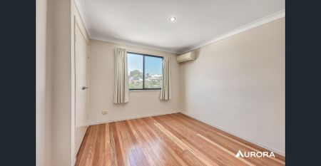 Dual Level Townhouse in Fantastic Location! - Photo 5