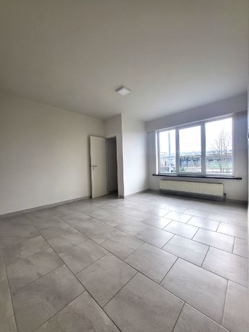 CENTRAAL GELEGEN APPARTEMENT MET 2 SLAAPKAMERS TE HUUR - VLAKBIJ STATION SINT-NIKLAAS - Foto 5