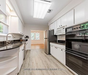 For Lease - 15 York Valley Crescent, Toronto, Ontario - Photo 1