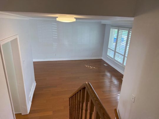 For Lease - 1377 Sheldon Avenue, Oakville, Ontario - Photo 1