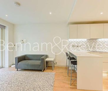 Accolade Avenue, Southall, UB1 - Photo 6