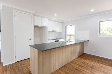 10 Tanilba Road, Mallabula NSW 2319 - House For Rent | Domain - Photo 5