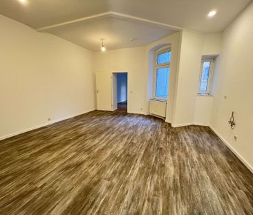 ***DURCHSANIERTE 3 RWG IM ZENTRUM VON HALLE, STUCKLEISTEN, AUFZUG, ... - Photo 1