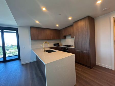 5987 Wilson Avenue, Burnaby, BC V5H0L7 - Photo 2