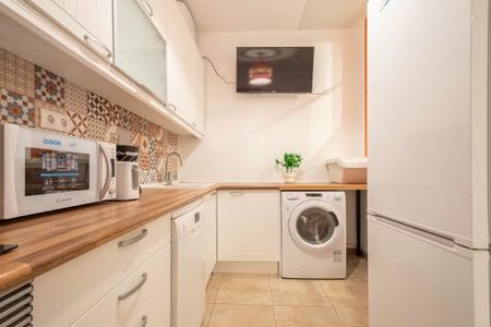 Passatge de Font, Barcelona, Catalonia 08013 - Photo 3