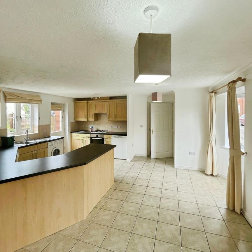 Lattimore Road, Stratford-upon-Avon - Photo 1