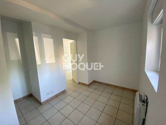 LOCATION d'un appartement T2 (30 m²) à EMERAINVILLE - Photo 1