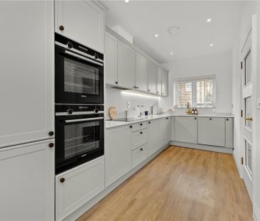3 bedroom terraced house to rent - Photo 5