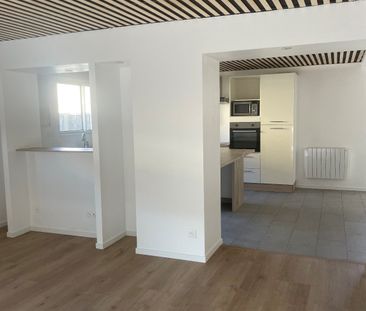 A louer maison de 5 pièces située à Saint Sylvain. - Photo 2